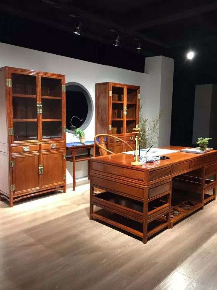 缅甸花梨凭什么，价格一路上涨....